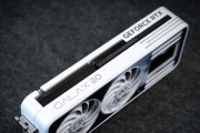 显卡弹力背板作用是什么？使用后显卡散热效果如何？