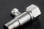 热水器上水管接口的处理方法（解决热水器上水管接口问题的实用技巧）