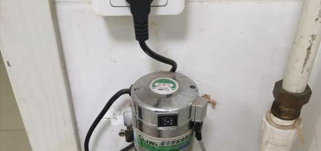 热水器排烟管出火问题的原因和解决方法（排烟管出火可能导致的危险及如何防范）