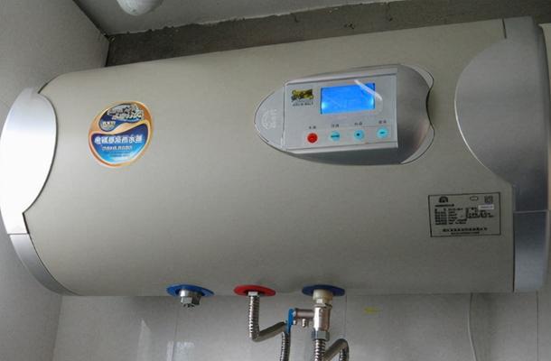 樱花热水器红灯闪烁故障维修指南（解析热水器红灯闪烁原因）