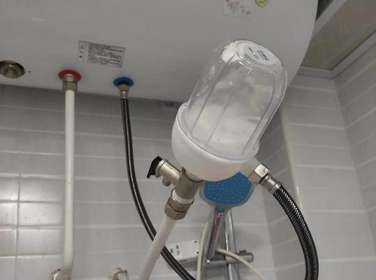 电热水器排污口漏水的处理方法（解决电热水器排污口漏水的实用技巧）