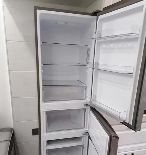 解读海信冰箱E0显示原因——常见故障现象分析（探究冰箱E0故障原因）
