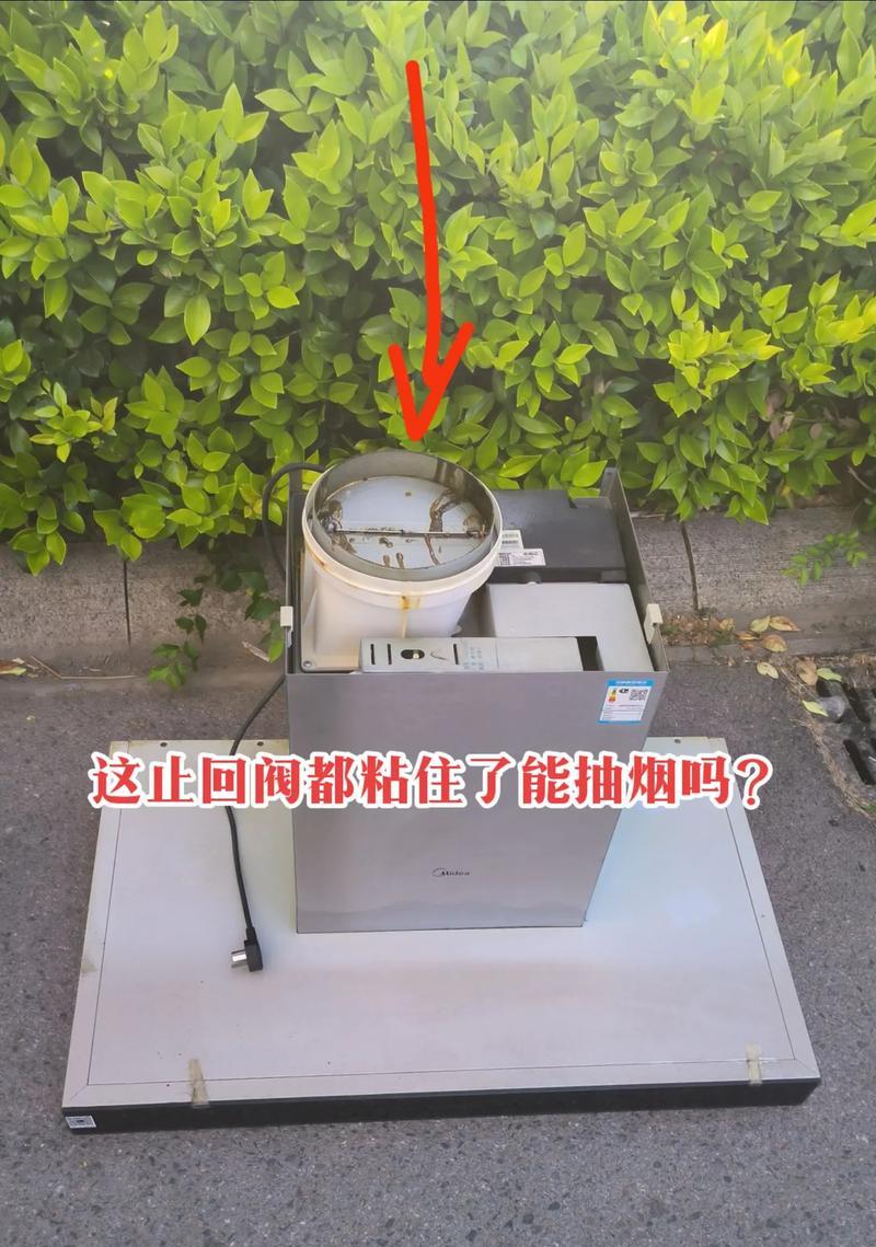 如何拆卸和清洗油烟机（简单步骤教你彻底清洗油烟机）