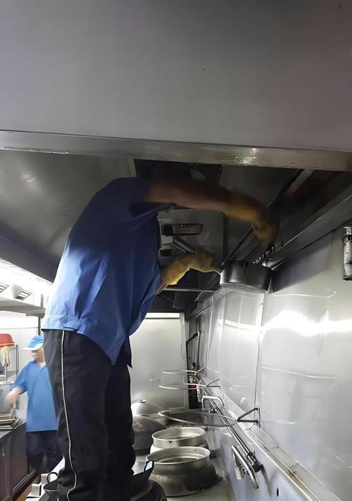 管道油烟机清洗方法是什么？清洗后如何确保效果持久？