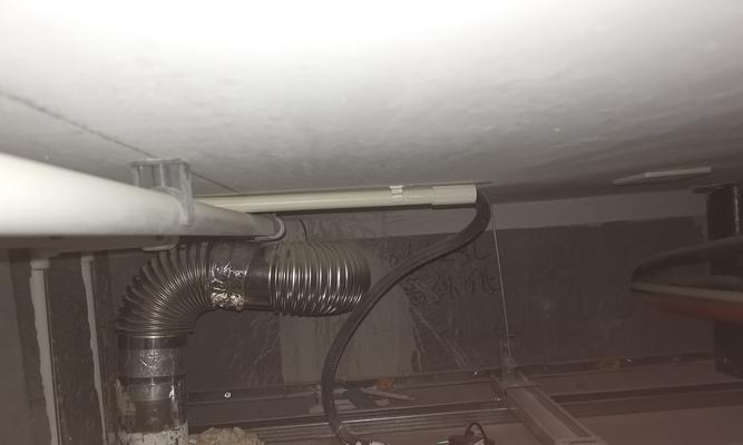 燃气热水器内部漏水该如何处理？维修步骤是什么？