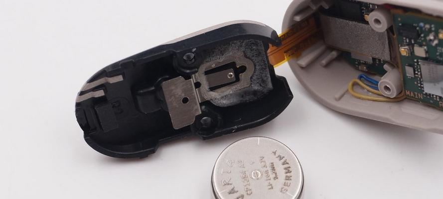 戴尔笔记本e5420拆卸纽扣电池的方法是什么？