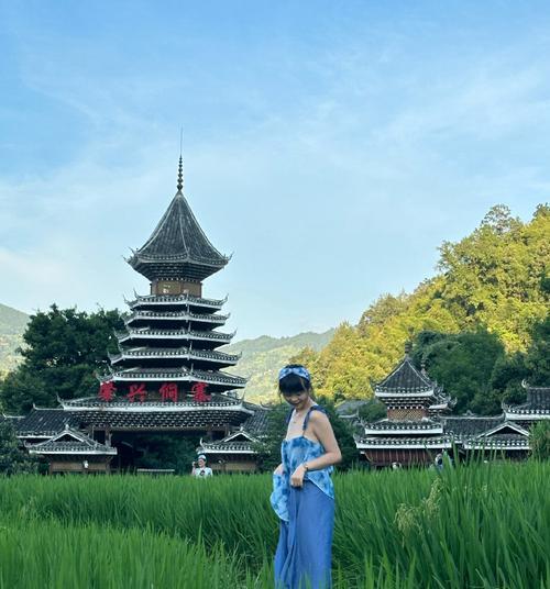 侗寨旅游时用手机拍照有哪些小窍门？如何捕捉侗寨的美？