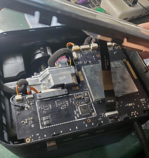 电脑关机后跳闸声音原因是什么？