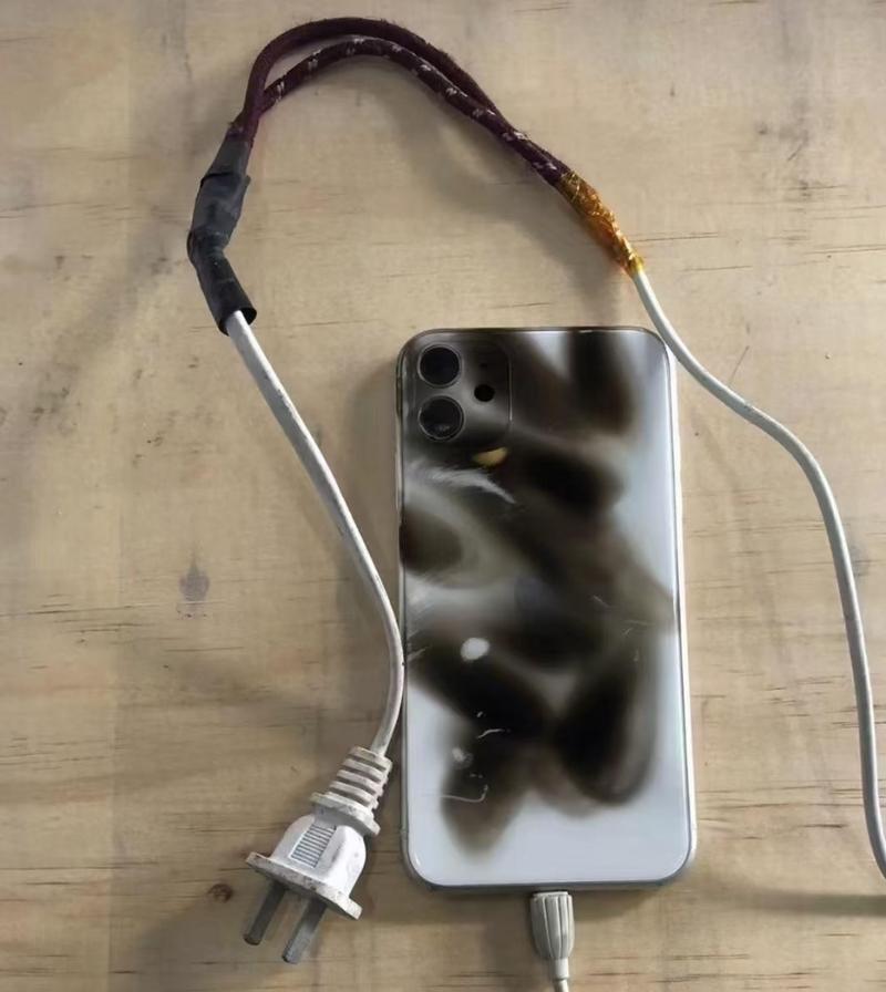 手机充电器为何可变电流？有何影响？