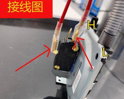 热水器电容白色物质是什么原因？