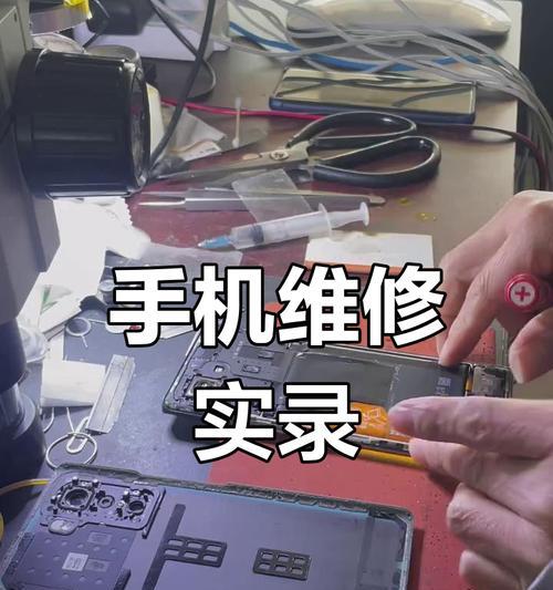 上翻盖手机电池更换步骤是什么？